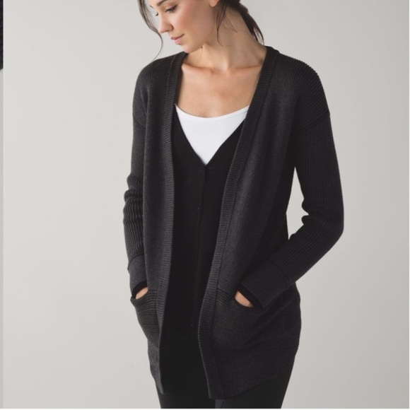 lululemon athletica Sweaters - Lululemon Heathered Black / Grey Vestigan Sweater